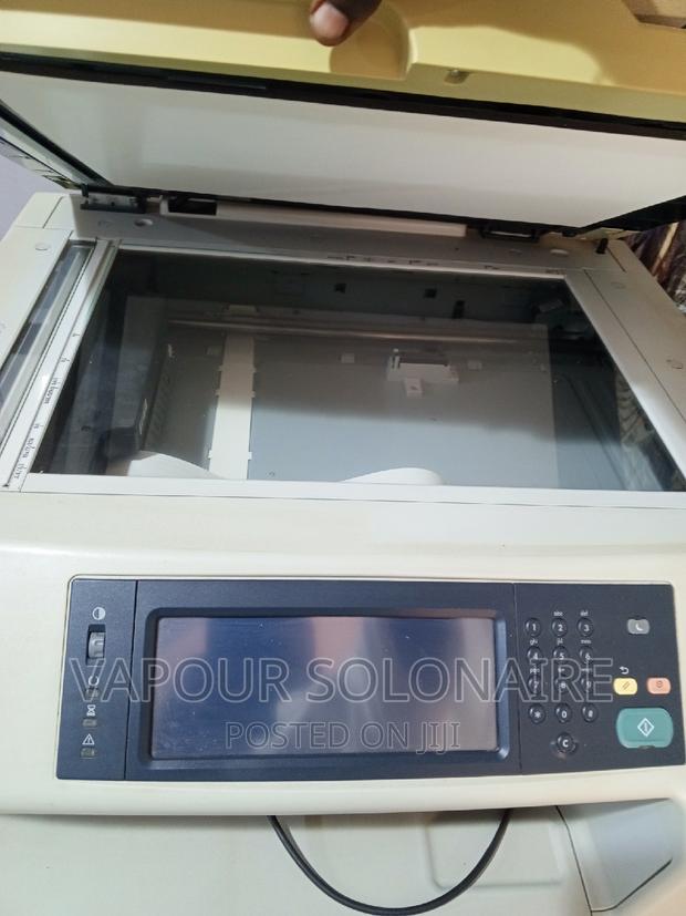 Hp Laserjets 6030 · Photo 2