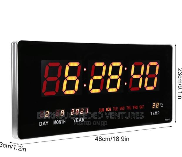 Digital LED Number Wall Clock, Electronic LED · Photo 4