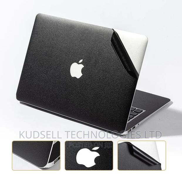Anti-Scratch Laptop Sticker · Photo 4