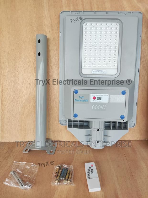 800W Solar Street Light - Aurora Lens · Photo 2
