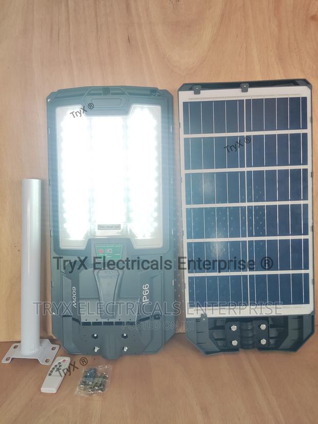 1000W YSOM Solar Street Lights Lenses · Photo 3