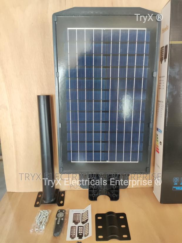 1000W Solar Street Light - Starlink · Photo 4