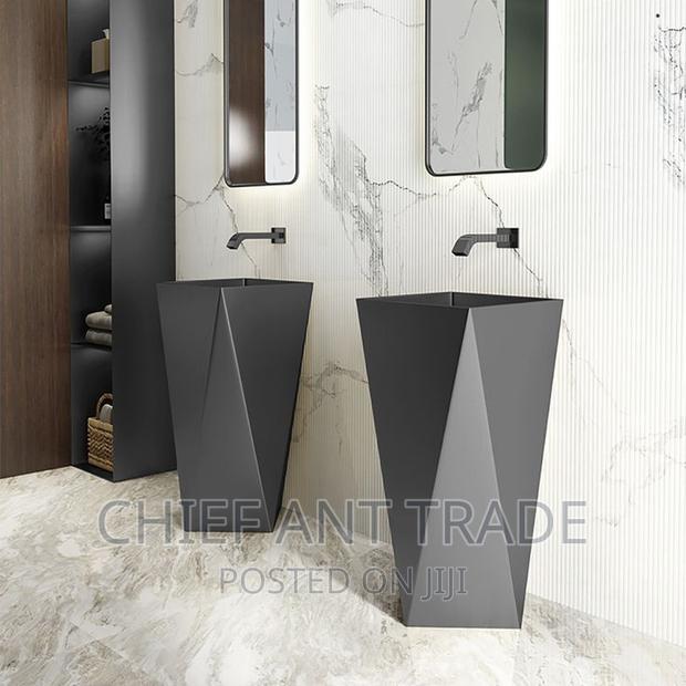 Basin. Prism Podium · Photo 4