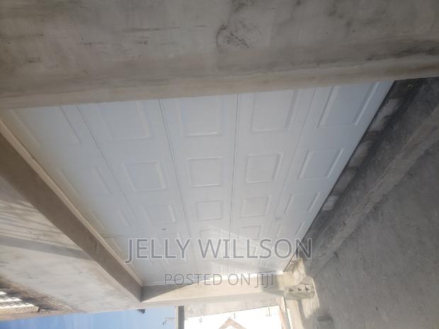 16 X 8 Feet Garage Door Canada Type