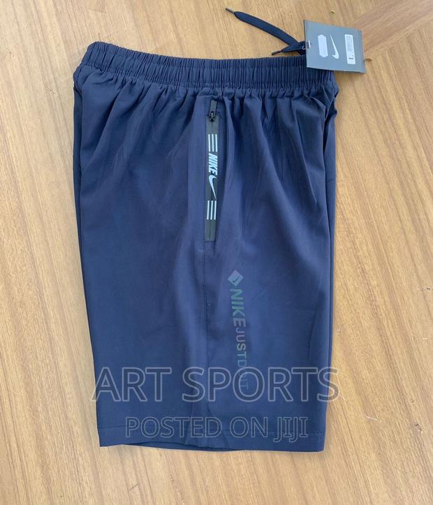 Nike Shorts · Photo 3