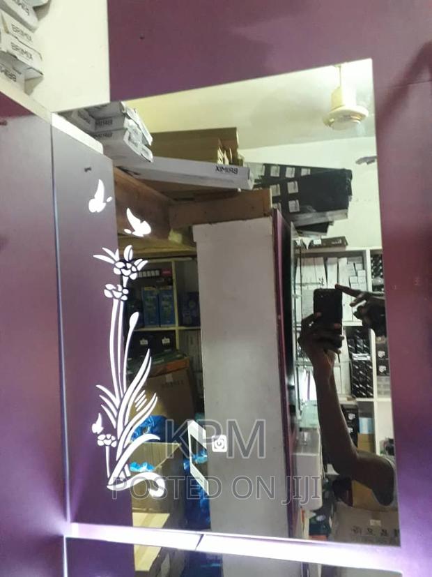 Smart Mirror With Light Led · Photo 4