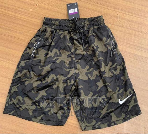 Nike Shorts · Photo 3
