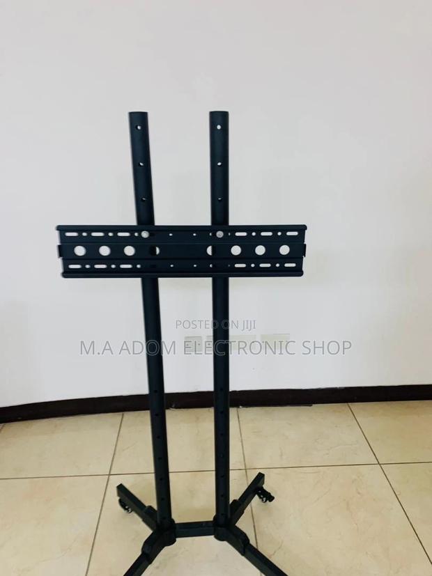 Anti-Rust Moveable Tv Trolly for 32” to 70 Inch(Black). · Photo 2