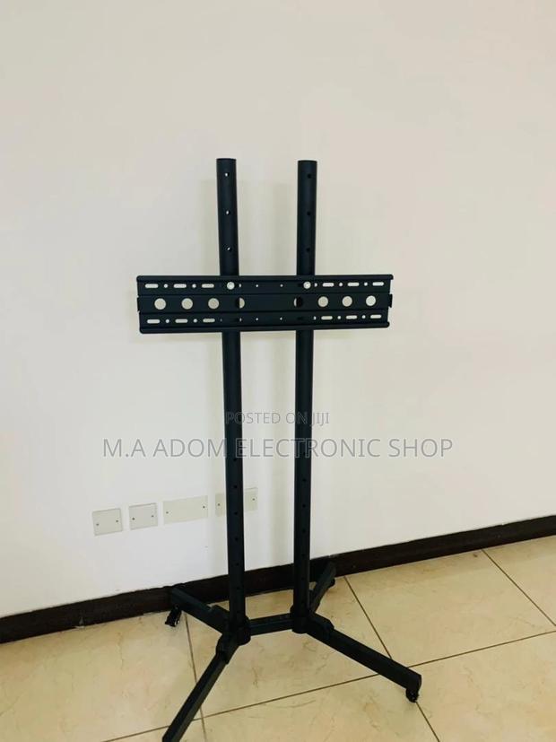 Well Design Moveable Tv Trolly for 32” to 70”,Black. · Photo 2