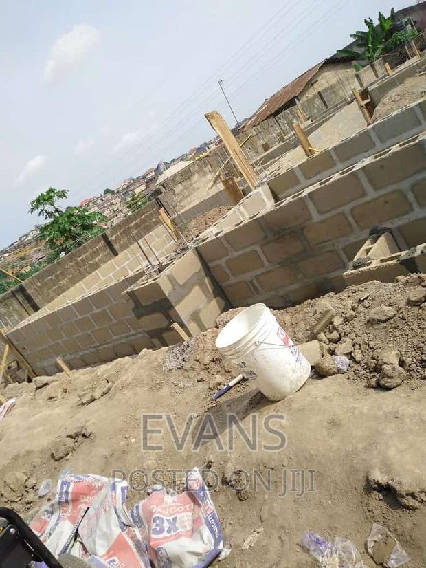 Building Contractor · Photo 3