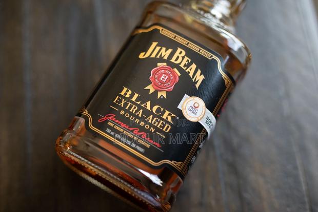Jim Beam Black Extra Aged · Photo 4