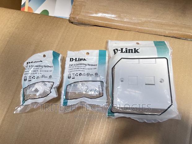 D-Link Faceplate Double With Keystone Jack Cat6 · Photo 4