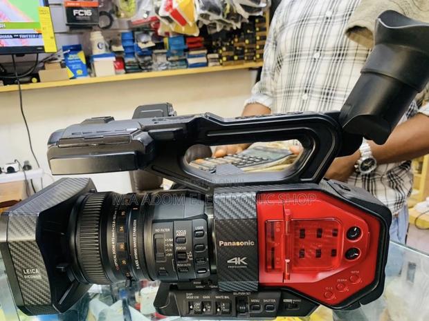 Durable and Affordable Panasonic Ag-Dvx200 Camcorder. · Photo 2