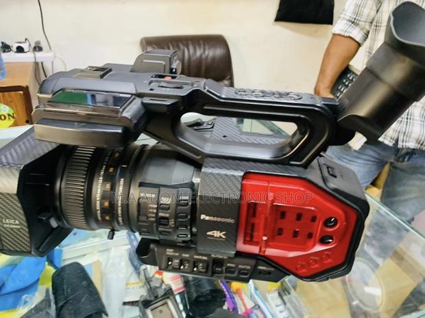 Sealed in Box Panasonic Ag-Dvx200 Uhd Camcorder. · Photo 2