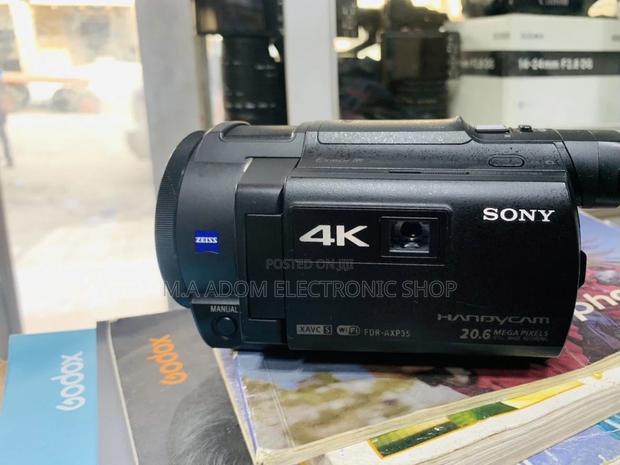 Classic Design Sony FDR-AXP35 Ultra HD Camcorder. · Photo 2
