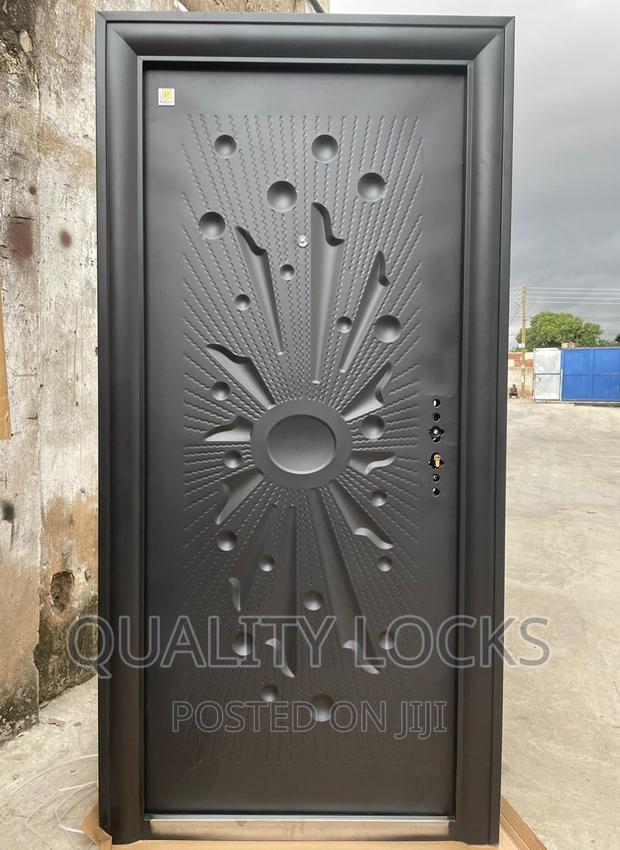 Paladin Turkish Metallic Door · Photo 2