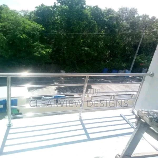 High-Quality Stainless Steel Balustrade / Handrails · Photo 4