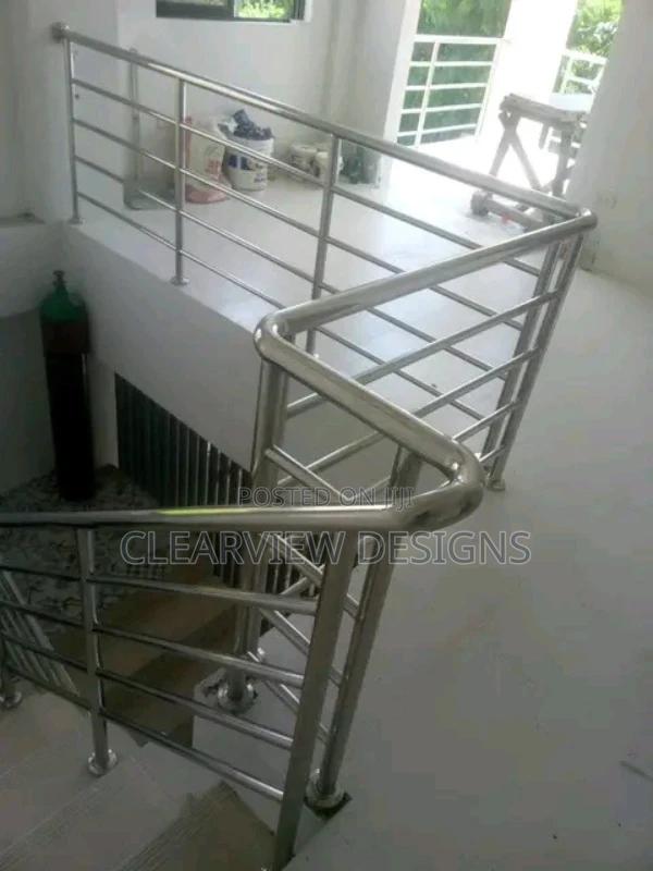 High-Quality Stainless Steel Balustrade / Handrails · Photo 3
