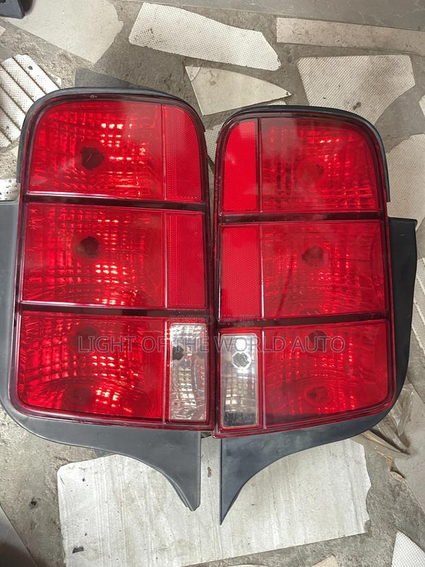 FORD MUSTANG Tail LIGHT 2005 - 2009