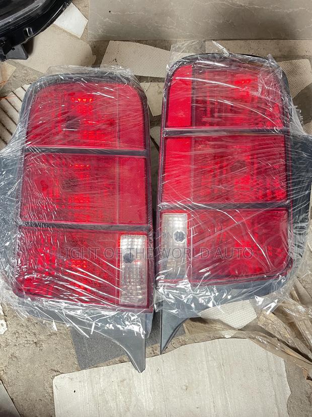FORD MUSTANG Tail LIGHT 2005 - 2009
