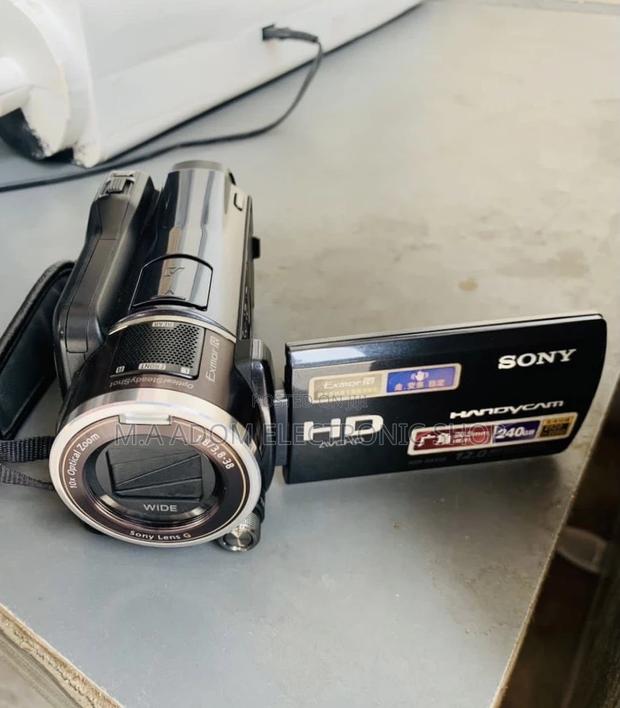 Well Design Sony HDR-XR550E 240GB HD Handycam PAL Camcorder. · Photo 2