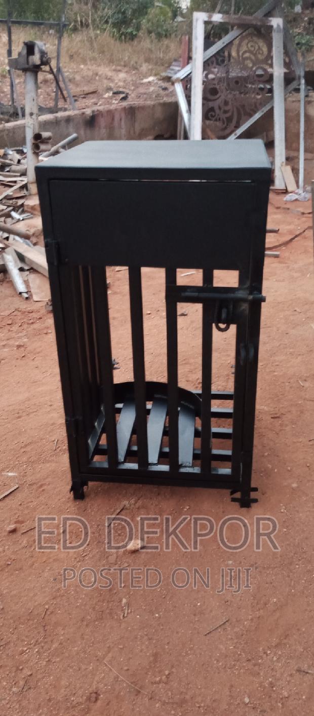 Cylinder Cadge photo 3