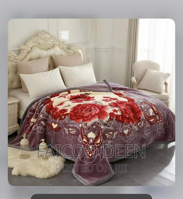 Thick , Soft Heavy Designer Blankets · Photo 1