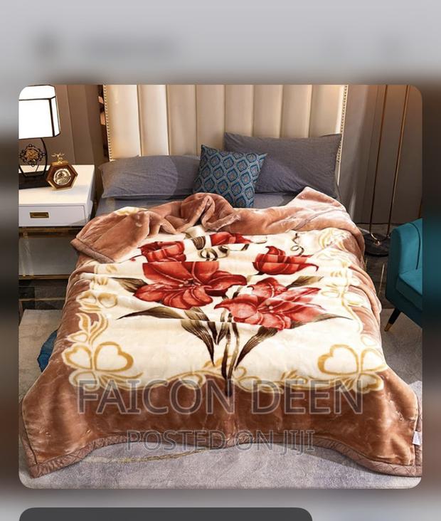 Superior Quality Soft Designer Blankets · Photo 1