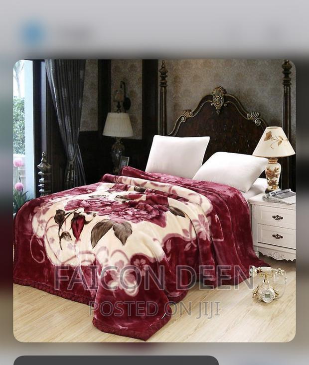 Superior High Quality Heavy Designer Blankets · Photo 1