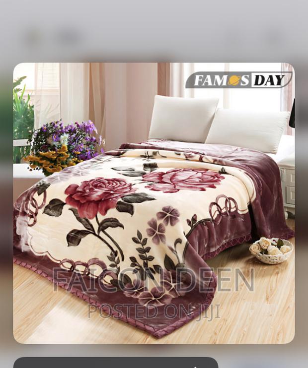 Original Heavy Designer Blankets · Photo 1