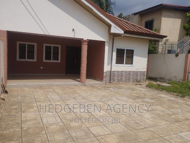 2bdrm House in Oyarifa for sale · Photo 3