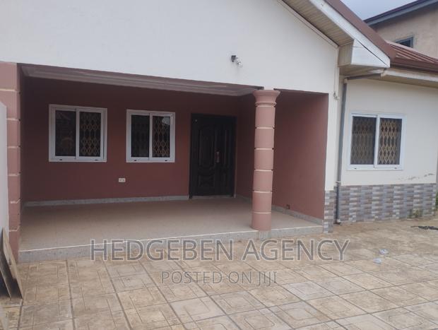2bdrm House in Oyarifa for sale · Photo 2