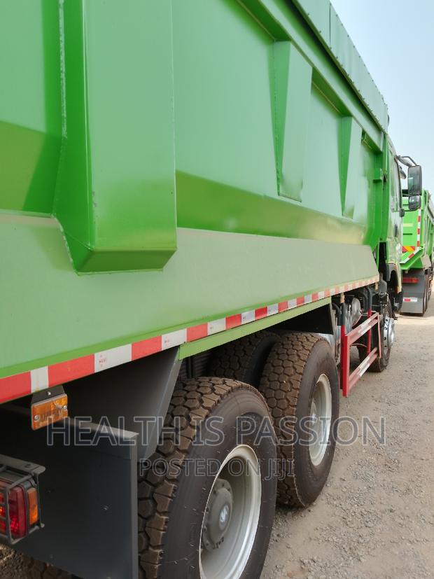 Brand New Zoomlion Tipper Trucks 12wheel 10wheel for Sale photo 8