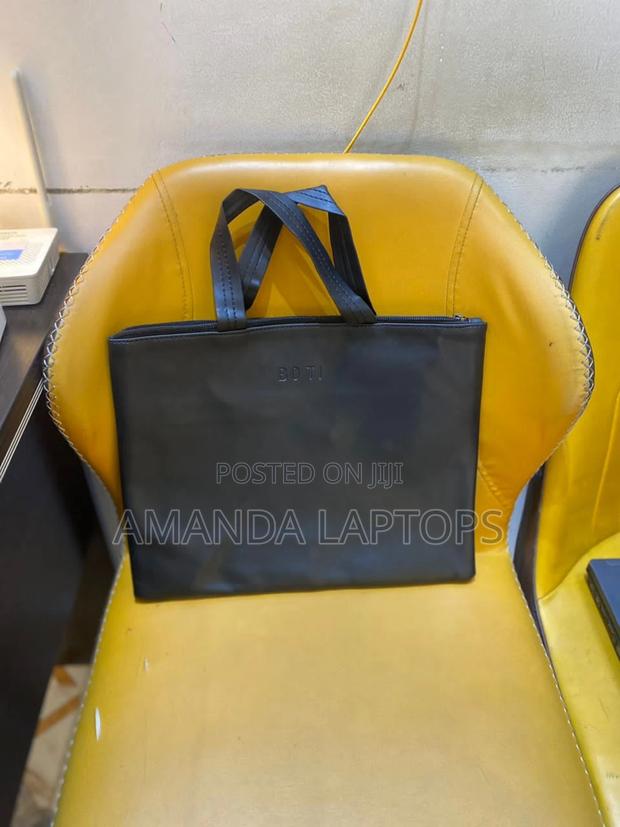 Laptop Bag · Photo 4