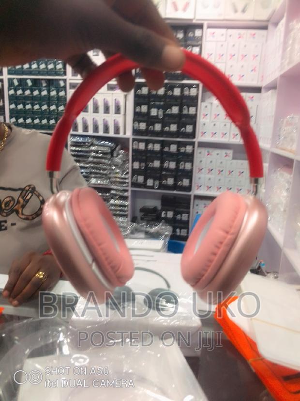 P9 Headset