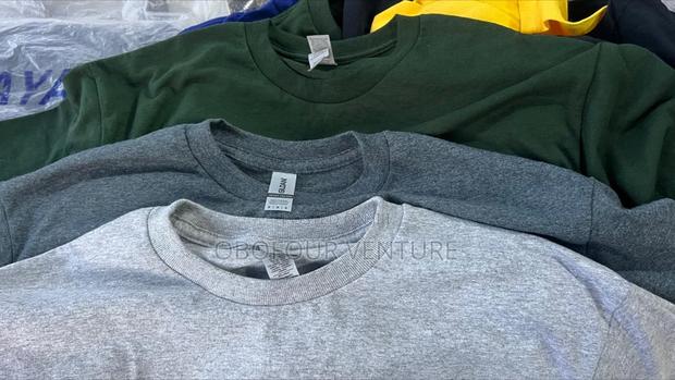 Quality and Affordable Round Neck From USA · Photo 3