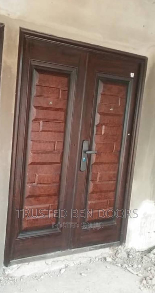 Quality 5 Feet Paladin Turkey Smooth Double Door · Photo 2