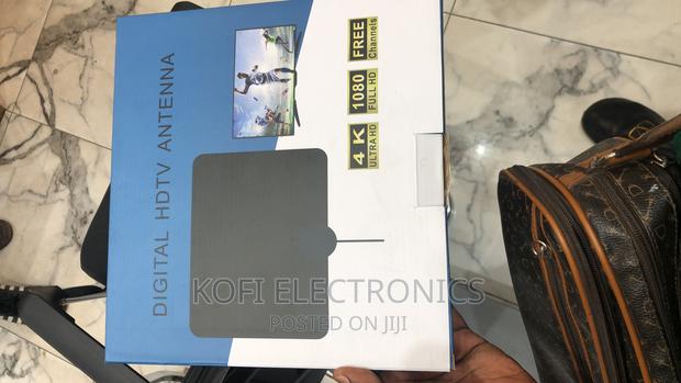 Amplified HDTV Indoor Antenna Long Range Signal Reception · Photo 2