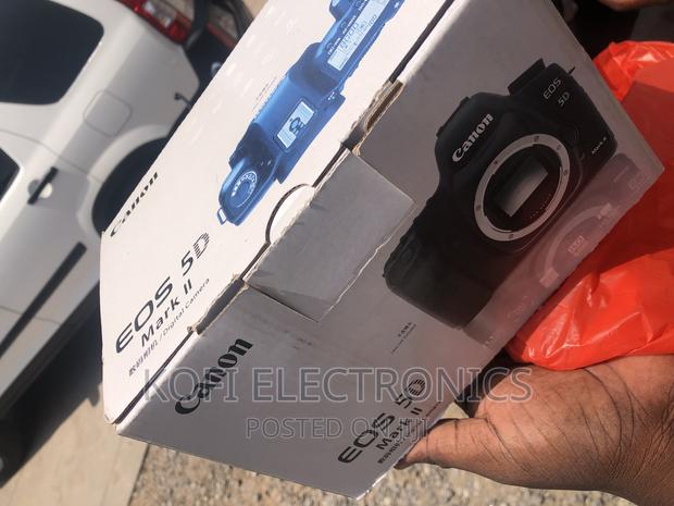 Canon EOS 5D Mark II Full Frame DSLR Camera (Body Only) · Photo 2