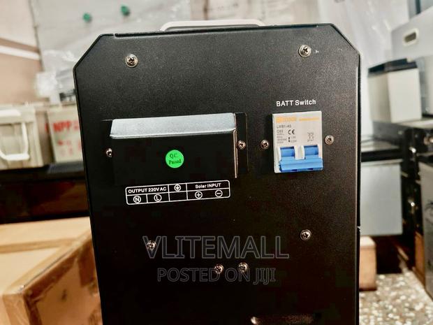 Galaxy 2000W Solar Generator · Photo 3