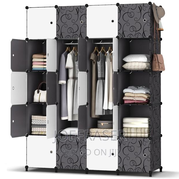 20 Cubes Plastic Wardrobe photo 2