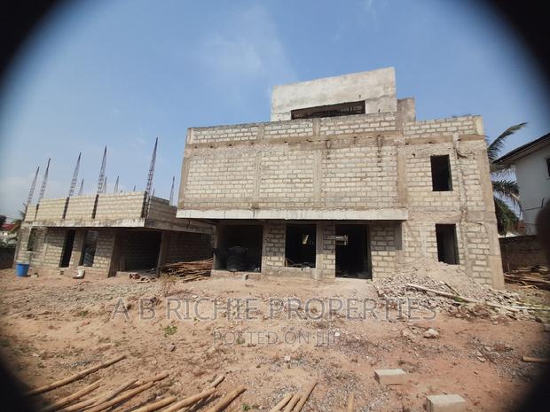 4bdrm Townhouse/Terrace in Ab Richie Properties, West Legon for sale · Photo 3