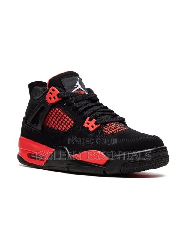 Nike Sneakers photo 2