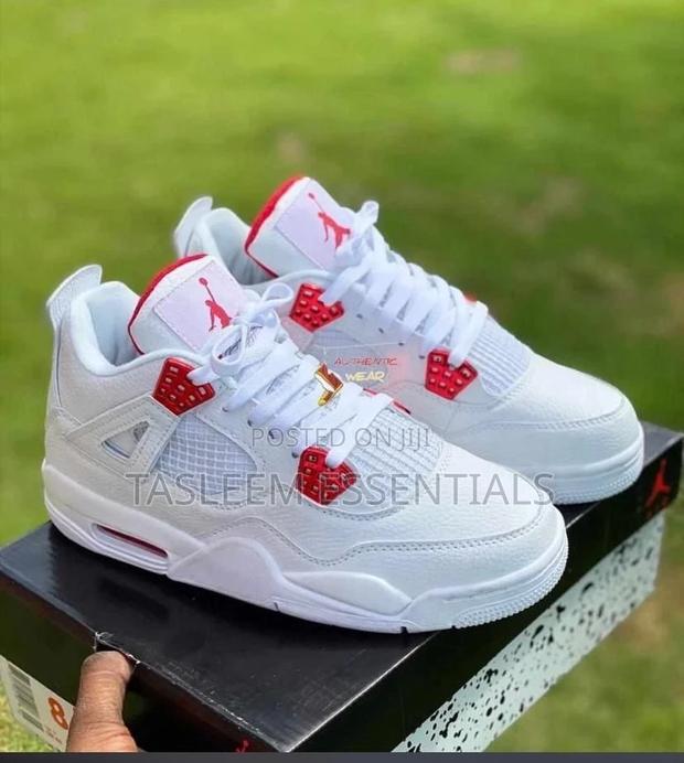Nike Sneakers photo 6