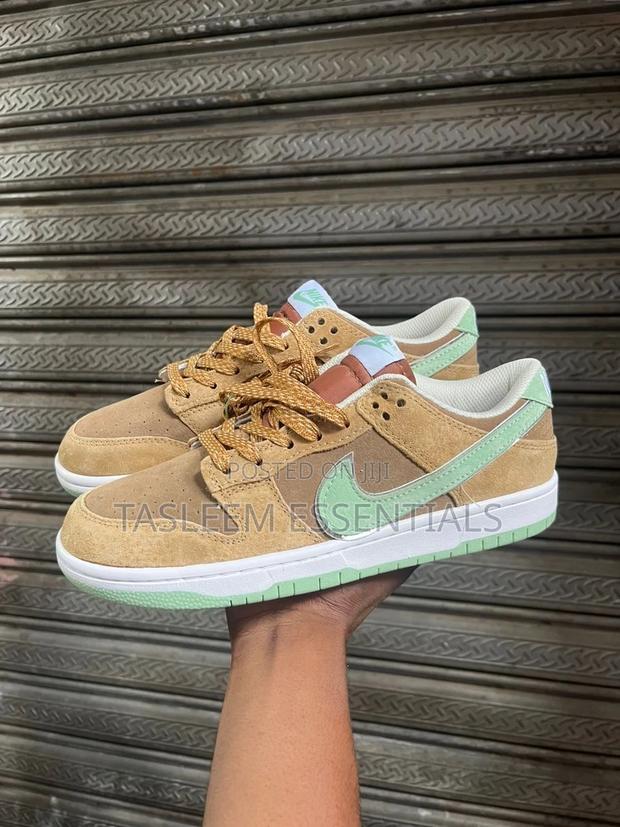 Nike Sneakers photo 9