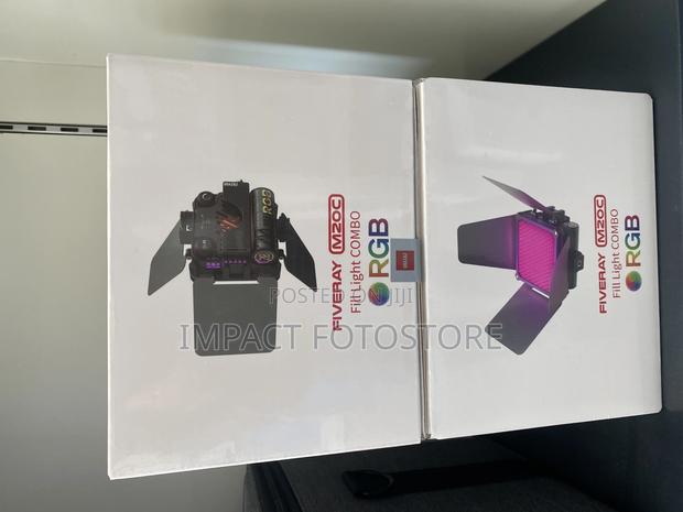 Zhiyun Fiveray M20c Rgb Led Light (Combo Version) · Photo 2