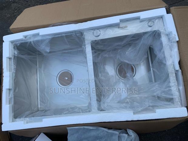 Double Kitchen Sink · Photo 4