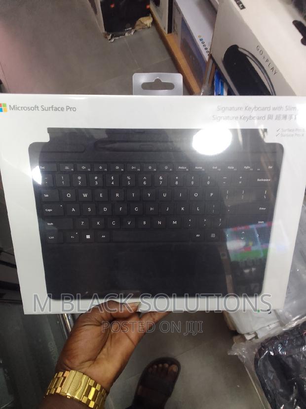 Microsoft Surface Pro 9/11 Keyboard With Slim Pen 2 · Photo 3