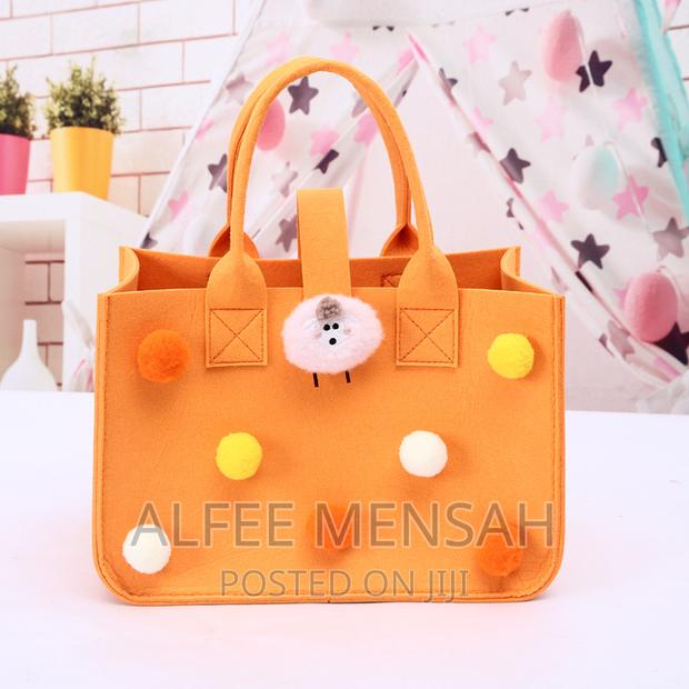 2024 New Women's Felt Handbag Large Capacity