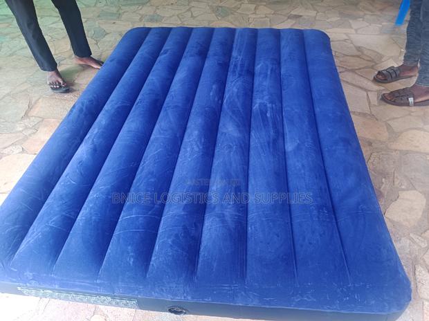 Double Size Intex Airbed/Mattress With Free Pump photo 4